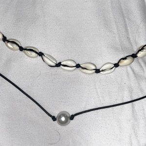 Shell and pearl necklace set